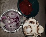 Sült máj gombával recept fázis 1 fotója