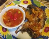Foto langkah ke 6 dari resep Ikan Sarden Goreng dengan saus.