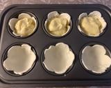 Foto del passaggio 2 della ricetta Cestini di pasta sfoglia, crema pasticciera e amarene