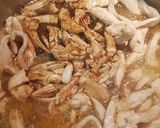 A picture of step 5 of Chicken chowmein.
