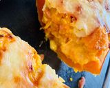 Une image de l'étape 5 de Butternut farcie lardons & oignons gratinée raclette.