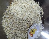 Foto del paso 2 de la receta Galletas de pera, avena y chocolate sin huevo