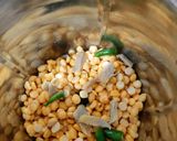 A picture of step 2 of Chana dal methi puri.