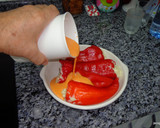 Foto del paso 21 de la receta: Pimientos rellenos de bacalao con salsa de yogur griego