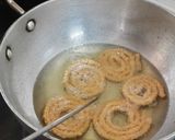 கோதுமை முறுக்கு (Kothumai murukku recipe in tamil) ரெசிபி ஸ்டேப் 3 புகைப்படம்