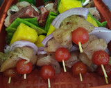 Foto del paso 3 de la receta: Brochetas mar y tierra