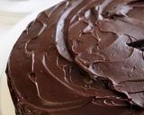 Foto del paso 4 de la receta: Crema de chocolate para relleno y cubierta de tortas