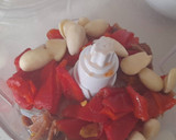 Foto del paso 2 de la receta: Huevos rellenos de anchoas y almendras