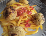 Foto del paso 8 de la receta: Espagueti🍝 de calabacín🥒amarillo💛 con albóndigas🍘🥫🍳🥕🌰 de atún!!!