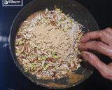 ગુંદર પાક (Gundar pak recipe in Gujarati) રેસીપી સ્ટેપ6ફોટો