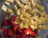 A picture of step 1 of Strawberry and Pineapple Pie.