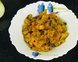 A picture of step 4 of Bottle gourd tomato curry.