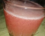 Foto del paso 3 de la receta: Licuado de frutilla, durazno y arándanos