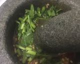Gambar langkah 7 resipi Ayam Tiram Thai.