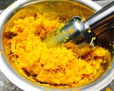 Hình bước làm 2 của món Thịt riềng xiên que nướng