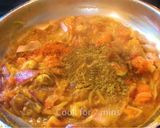 A picture of step 4 of Mushroom Tikka masala.