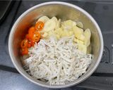 Foto langkah ke 1 dari resep Cah Kangkung Teri Medan.