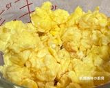 A picture of step 5 of Edamame, Corn, and Egg Stir-Fry.