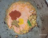 A picture of step 3 of Kathiyawadi paneer masala.