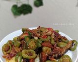 Foto langkah ke 4 dari resep Pindang Tongkol Cabe Gendot.