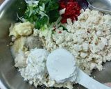 Foto langkah ke 2 dari resep Perkedel Tahu Ayam.