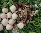 Foto langkah ke 5 dari resep Tumis Kangkung Telur Puyuh.