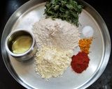 A picture of step 1 of Methi Thepla.