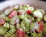 Foto del paso 6 de la receta: Ensalada de fusilli y pulpo con pesto de canónigos