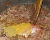 A picture of step 3 of Pyaz gosht.