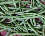 A picture of step 1 of Yardlong Beans Curry.