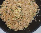 鮭魚鳳梨炒飯的食譜步驟3照片