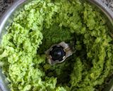 A picture of step 2 of Peas parantha.
