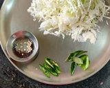 நிறம் மாறாமல் முட்டைகோஸ் பொரியல் செய்வது எப்படி? (cabbage poriyal Recipe in Tamil) ரெசிபி ஸ்டேப் 1 புகைப்படம்