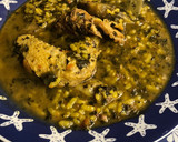Foto del paso 9 de la receta: Arroz caldoso de pollo y conejo, con espinacas y alcachofas