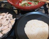 Foto del paso 3 de la receta: Fajitas de pollo 🌯