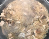 Foto del paso 4 de la receta: Fideuá con pollo y champiñones