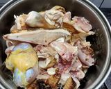 Foto langkah ke 1 dari resep Ayam woku otentik.