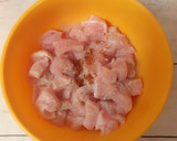 Foto langkah ke 2 dari resep Dakgangjeong (Sweet & Spicy Korean Style Fried Chicken).