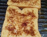 Foto langkah ke 4 dari resep Classic French Toast.