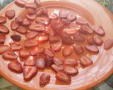 Foto del paso 4 de la receta: Tarta de frutillas y chantilly con espejo de frambuesas