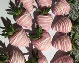 Foto del paso 1 de la receta: Fresas cubiertas de chocolate rosa