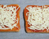 Foto del paso 2 de la receta: Sándwich pizza 😊
