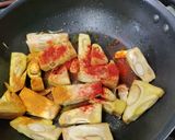 A picture of step 1 of Panash Matar Masala (Odia Style Curry/lunch).