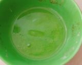 Hình bước làm 1 của món Bánh souffle hạnh nhân làm từ lòng trắng trứng