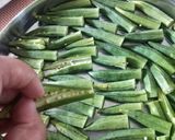 A picture of step 3 of Bharwa Bhindi.