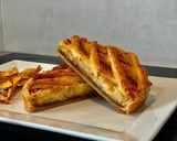 Une image de l'étape 11 de Galette pommes, poire, chocolat (sans oeufs) et ses chips de pelures de pommes.