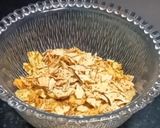 A picture of step 1 of Papad chaat.
