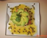 Foto del paso 4 de la receta: Tartar de tomate, crujiente de aceite, flor de aguacate y vinagreta de mostaza