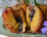 Foto del paso 5 de la receta: Manzanas horneadas con queso crema, pasas y praliné de nuez💕