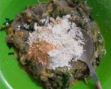 Foto langkah ke 4 dari resep Dadar Ikan Teri Basah.